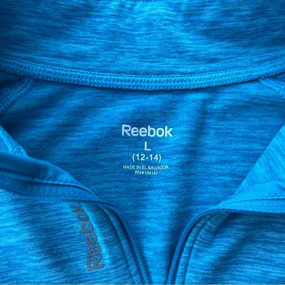 Reebok Fitted Quarter-Zip - Picture 3 of 5